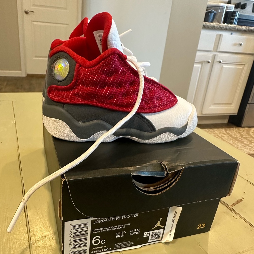 Kids Nike Jordan retro 13 size 6